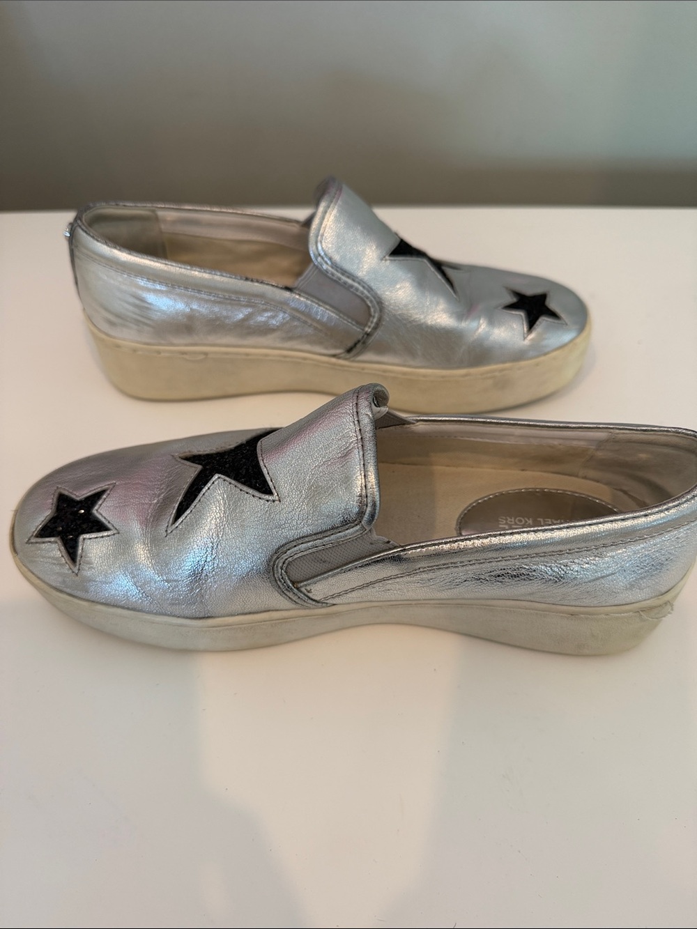 MICHAEL Michael Kors Silver Slip-On Sneakers with Black Star Appliqués - Picture 4 of 8
